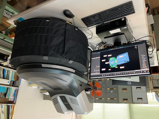 キーエンス製3次元測定器
